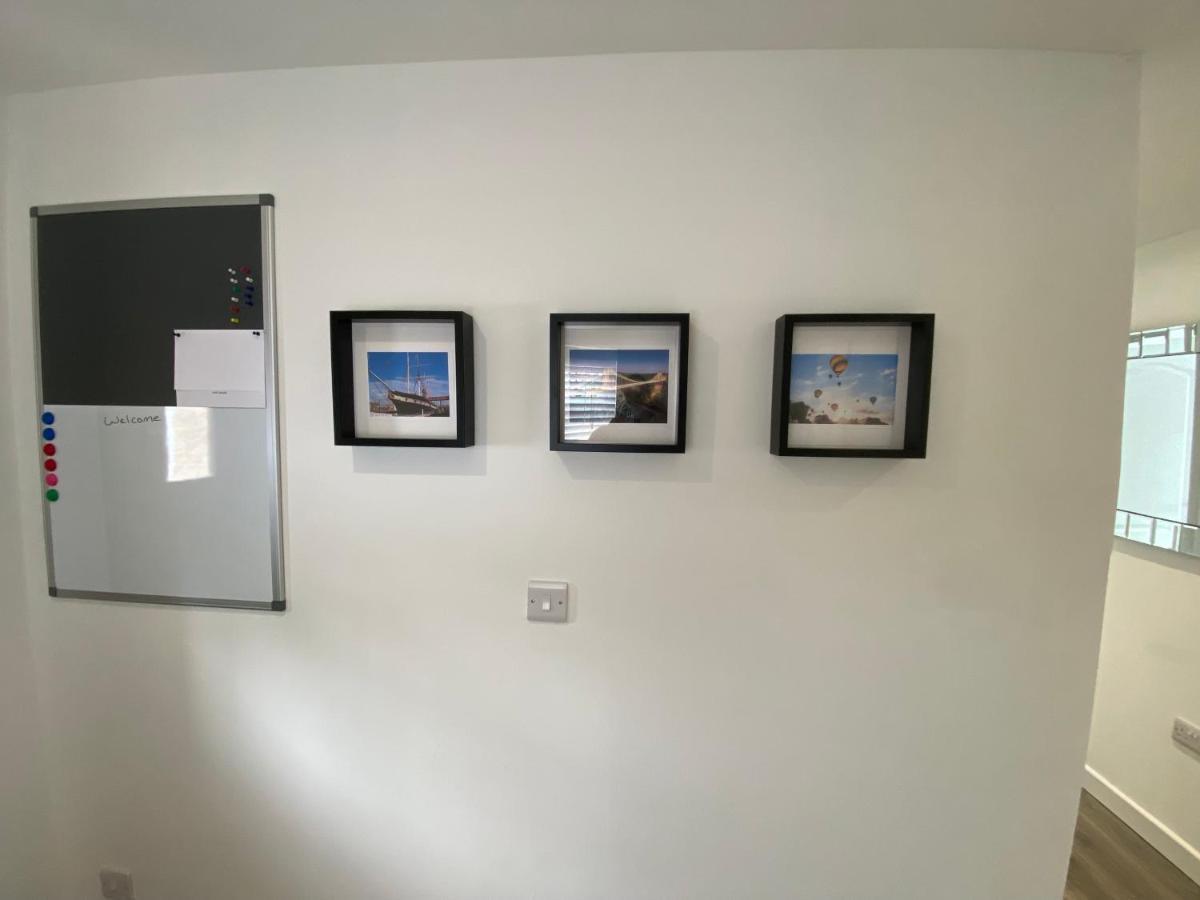 Modern 2 Bedroom Apartment, With Car Parking. Bitton Екстериор снимка